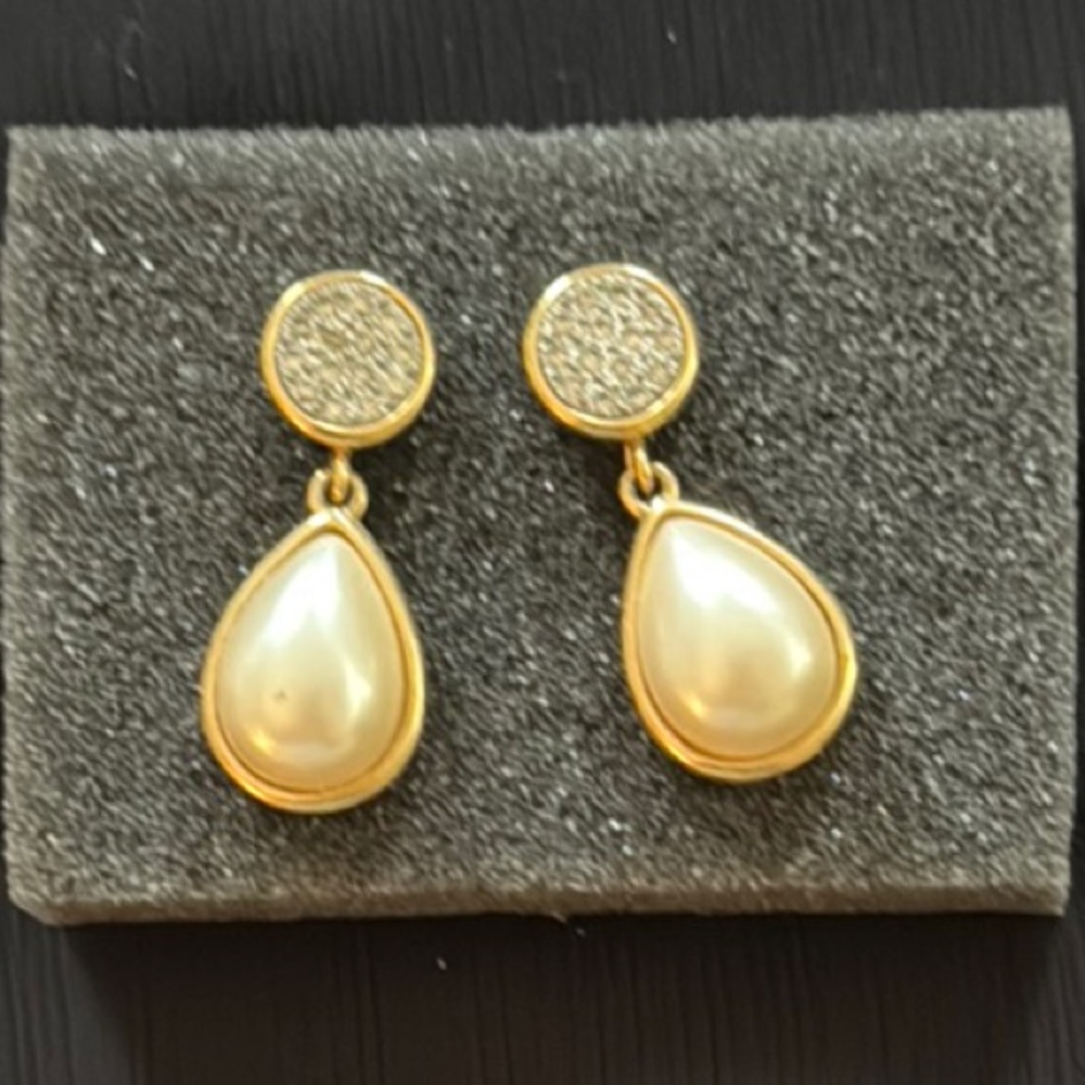 Elegant Gold and Cream Drop Earrings